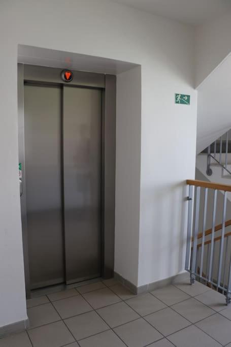 Apartment Hurka - 15 Min Do Centra, Garaz Prague Exterior photo