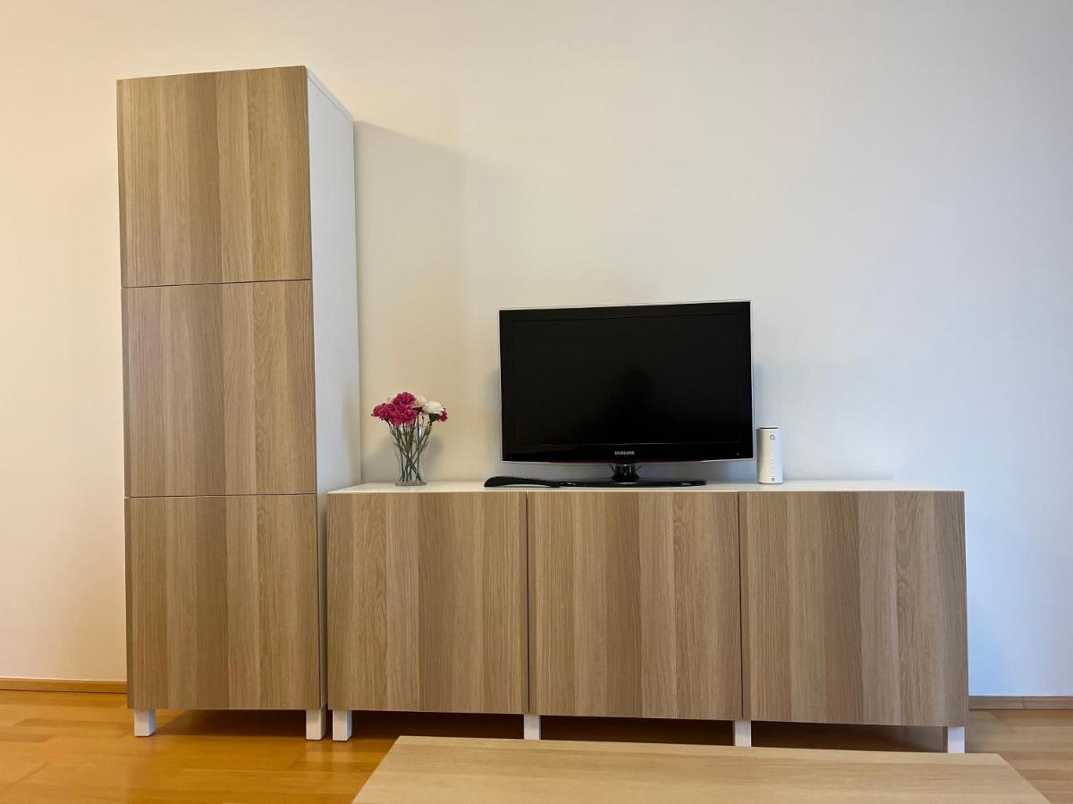 Apartment Hurka - 15 Min Do Centra, Garaz Prague Exterior photo